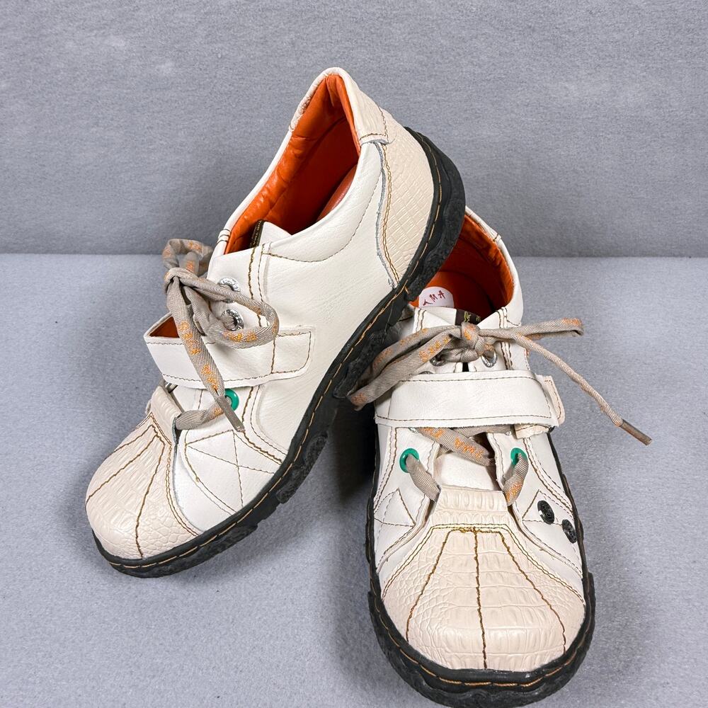 YMA Eyes White lace up sneakers - orange interior funky Womens size 41 size 10